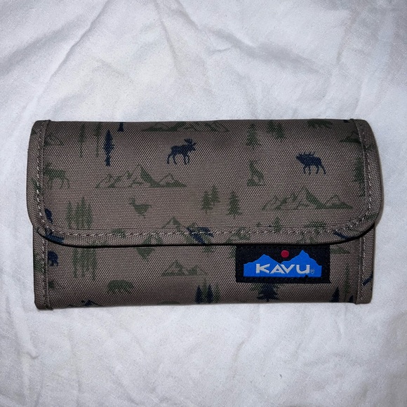 Kavu Bags Kavu Wallet Poshmark